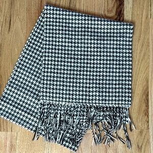 Men’s or women’s herringbone scarf